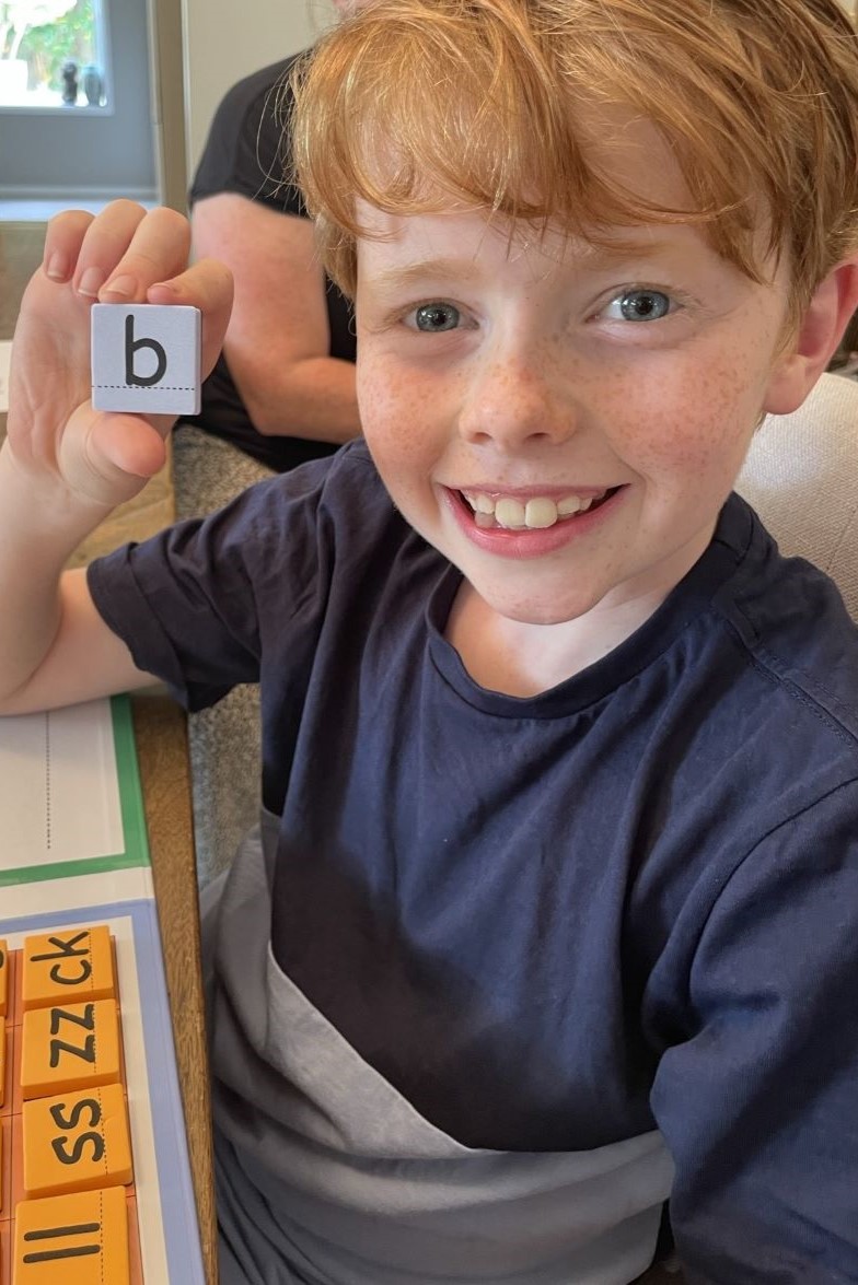 Powerful Vowels - Build fluency in early reading and writing with this multisensory tool.