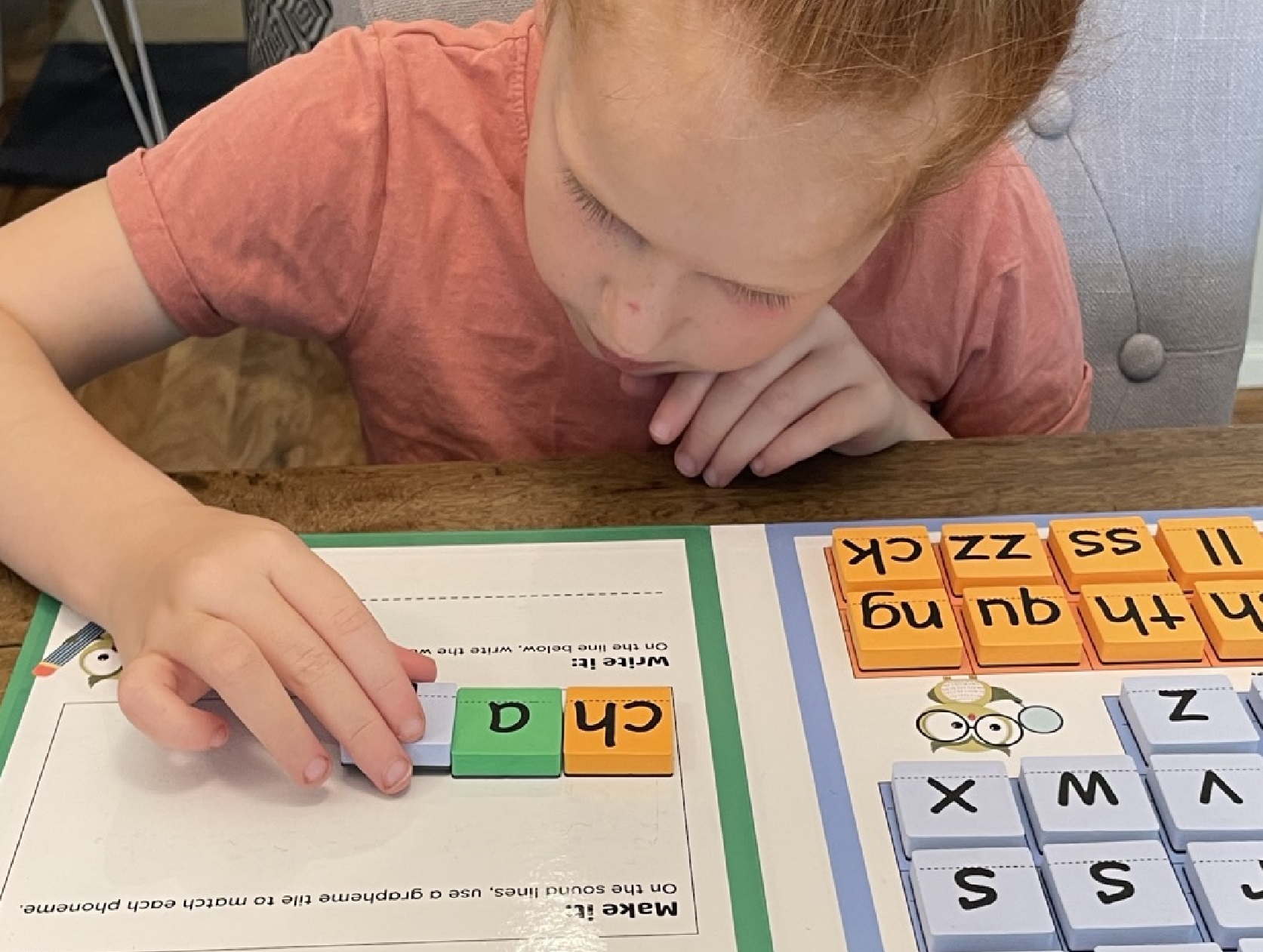 Powerful Vowels - Build fluency in early reading and writing with this multisensory tool.